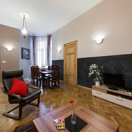 5 Bedroom Family * Krakov