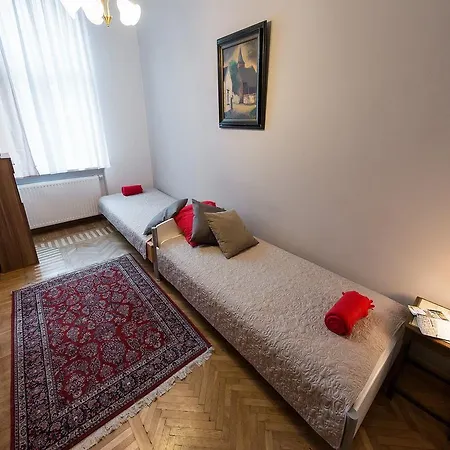5 Bedroom Family Apartment Krakow