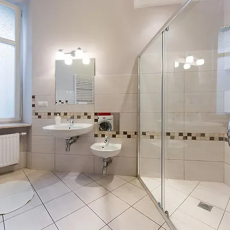 Apartament 5 Bedroom Family Kraków